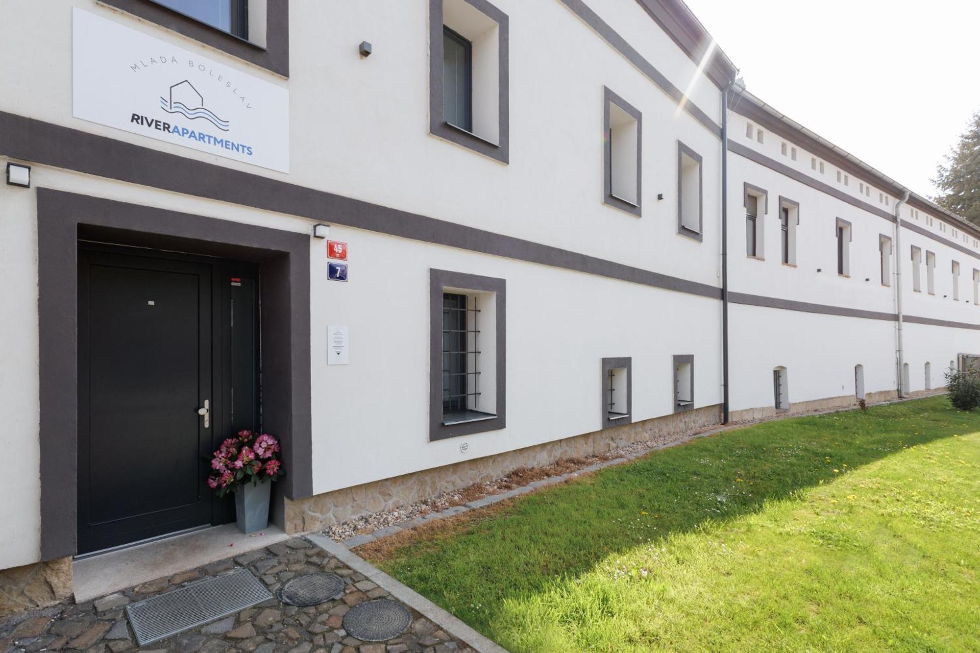 River Apartments Mlada Boleslav Luaran gambar